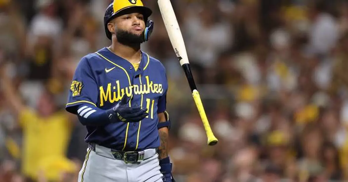 Brewers can't close out Padres, lose 4-3 to run postseason road skid to record-tying 12 games