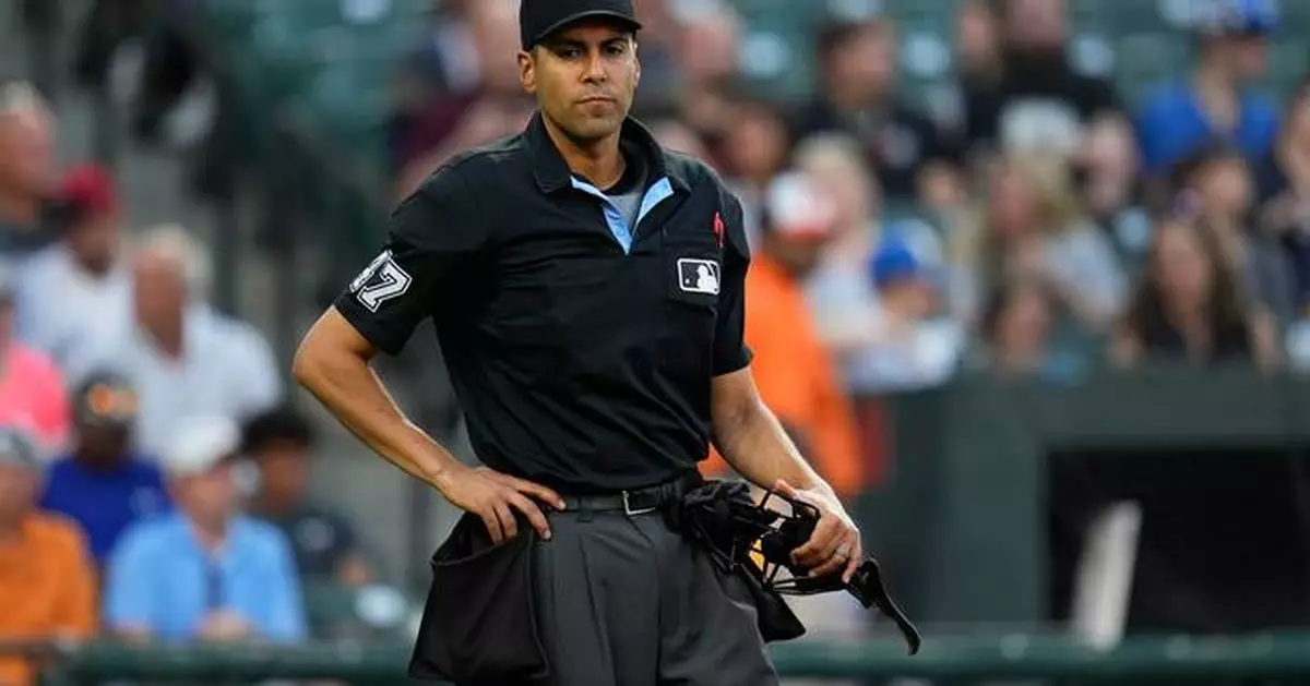 Nic Lentz and Gabe Morales to make World Series umpiring debuts, part of crew headed by James Hoye