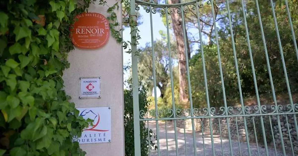 2 Renoir paintings stolen from a French museum have been found, 6 arrested