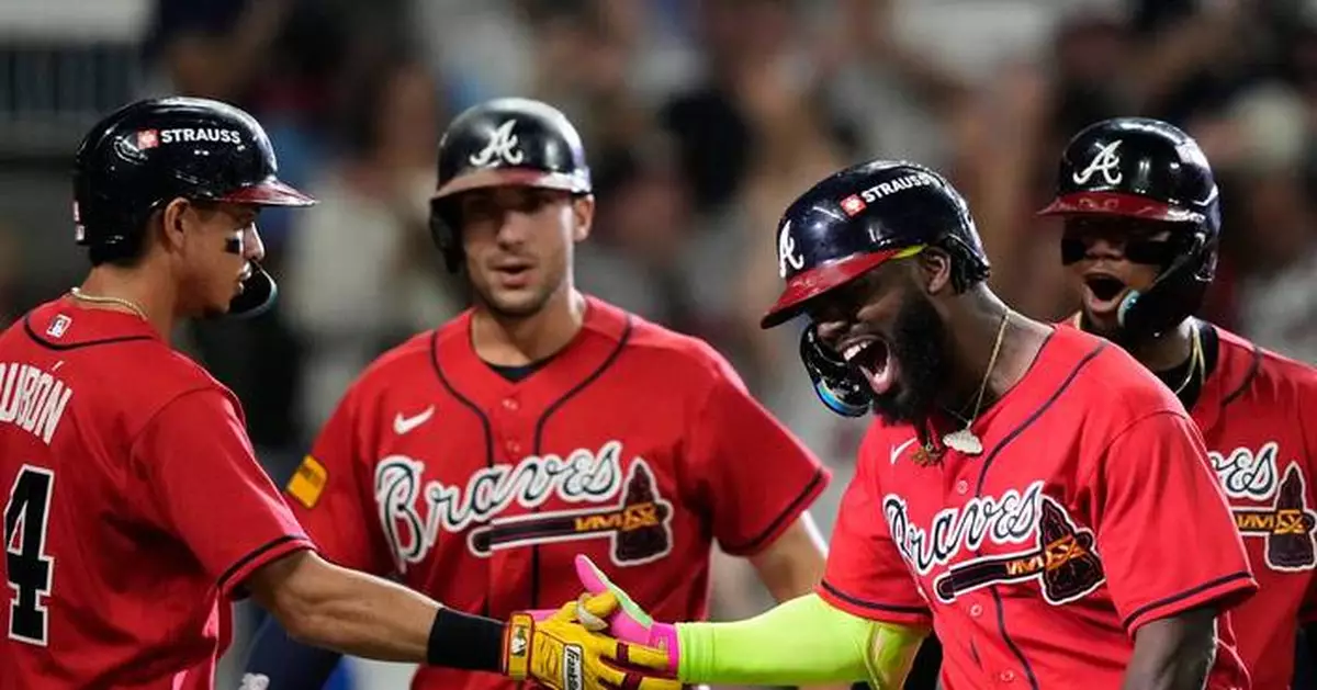 Braves hit 3 homers, including 3-run shot by Harris, and beat Phillies 6-2 to win Wild Card Series