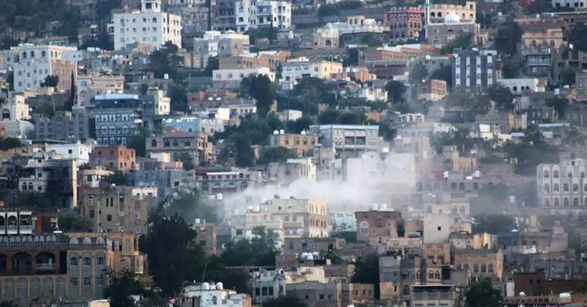 Drinking water supplies dwindle in Yemeni city besieged by Houthi rebels