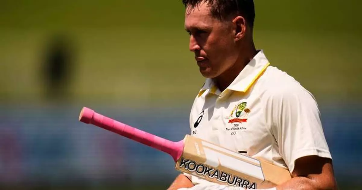 Mulder claims two wickets as South Africa reduces Australia to 84-3 at lunch in 1st test