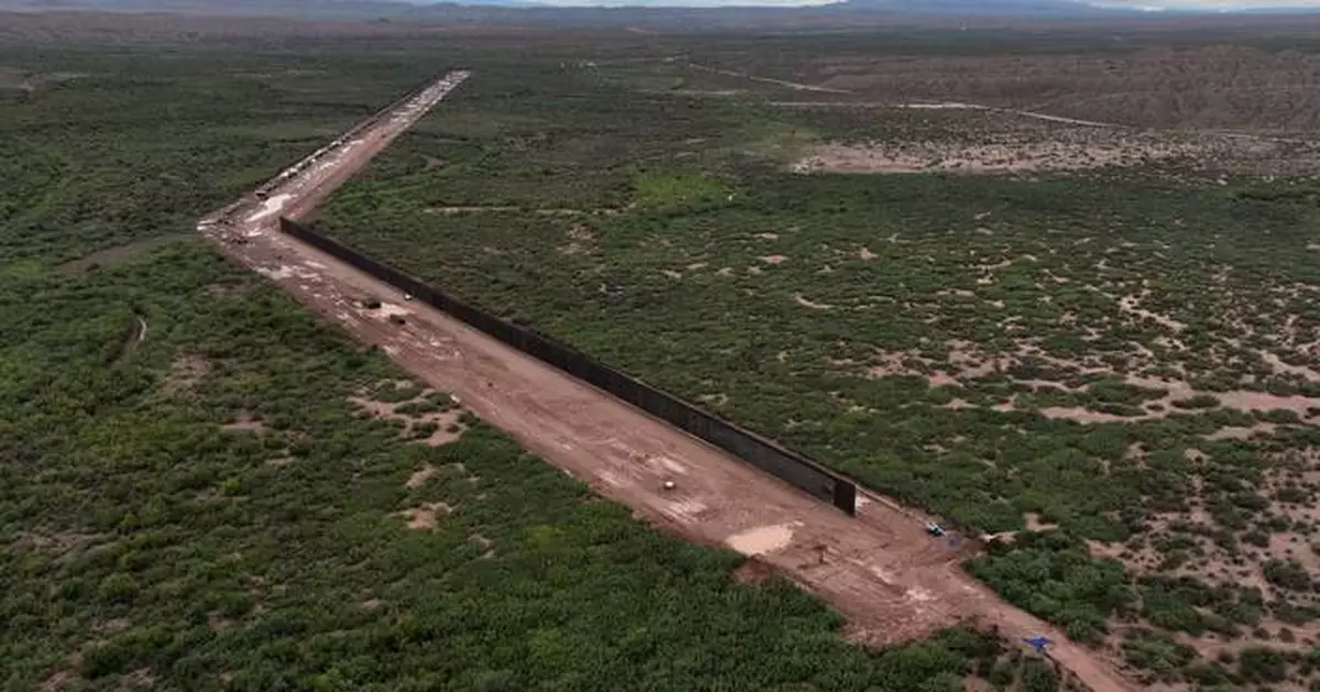 Trump administration asks Supreme Court to lift halt on Big Bend border wall