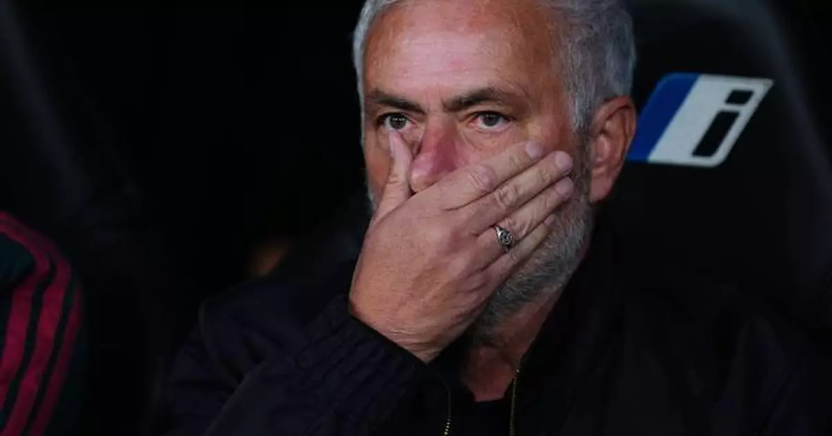Mourinho – ‘I am not stupid’ – keeps game plan under wraps for Madrid’s trip to Barcelona