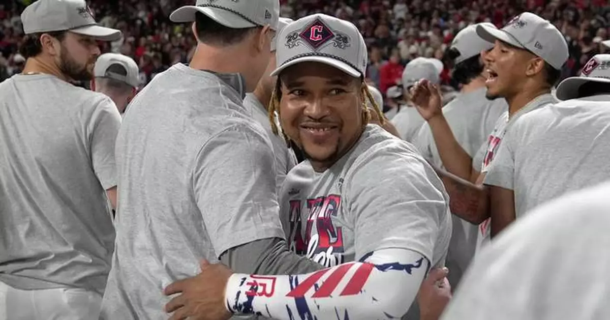 José Ramírez has big moment for Guardians with home run on pitch just above home plate