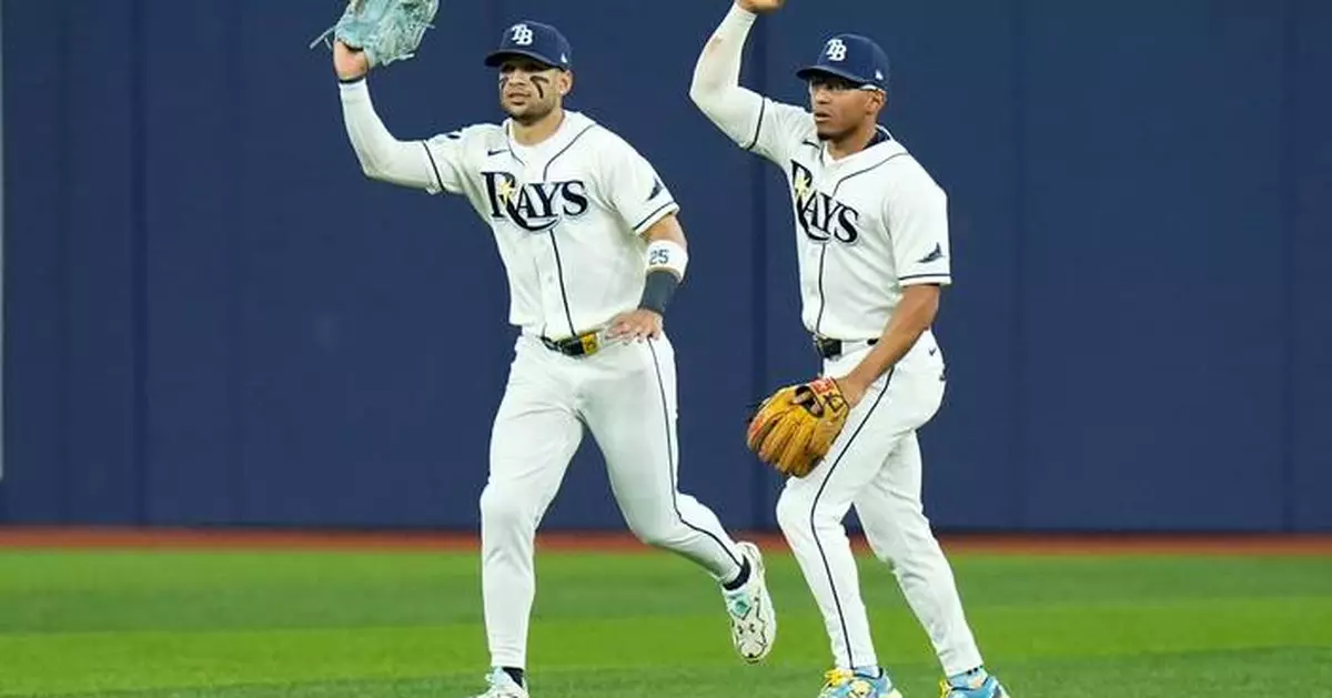 Yankees rookie Spencer Jones flies out off catwalk in Game 2 of ALDS at Tropicana Field