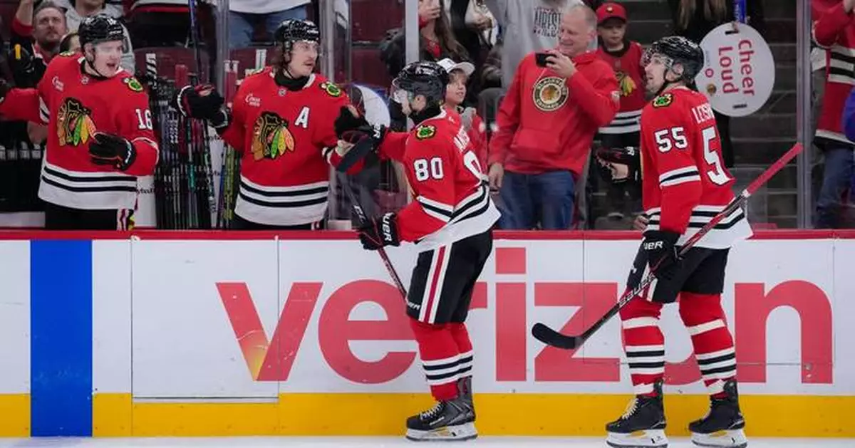 Teuvo Teravainen helps the Blackhawks beat the Penguins 5-3 in Connor Bedard's season debut