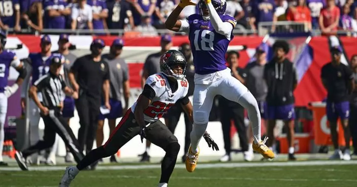 Vikings rule out Justin Jefferson vs. Dolphins with sprained ankle, Caleb Douglas out for Miami