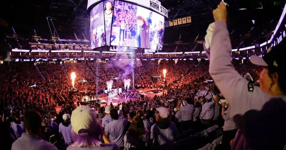 WNBA Finals and the national anthem: The rules and why some teams stay on the court and others don't
