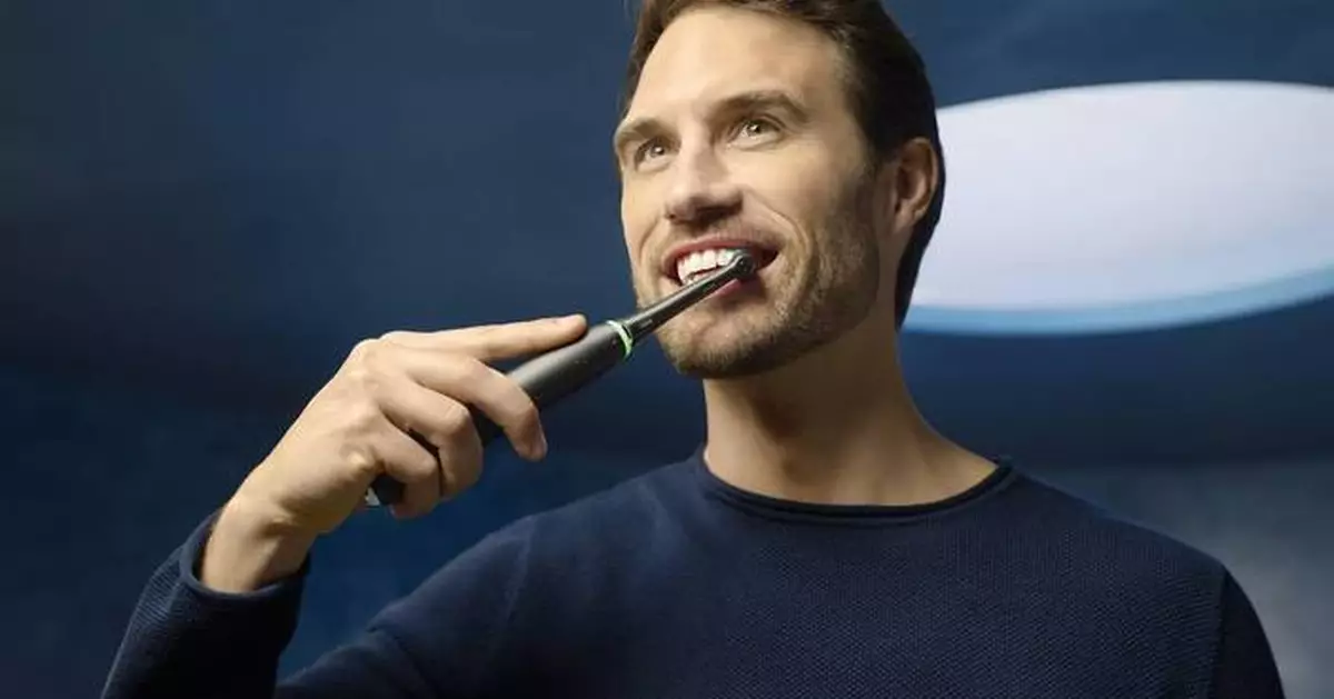 Bleeding gums? Don't ignore the warning signs – the first stage of gum disease can be reversed