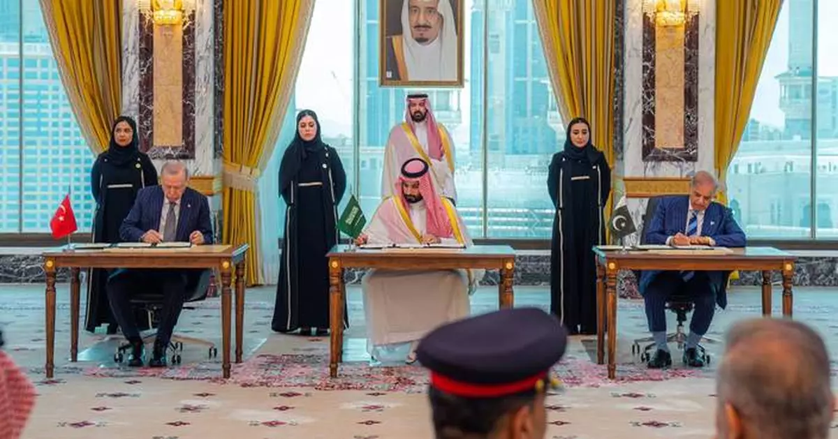 Turkish parliamentary committee approves defense pact with Saudi Arabia and Pakistan