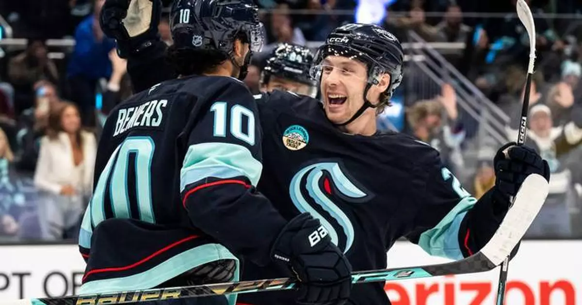 Mackie Samoskevich's late goal lifts Kraken over Mammoth 5-3