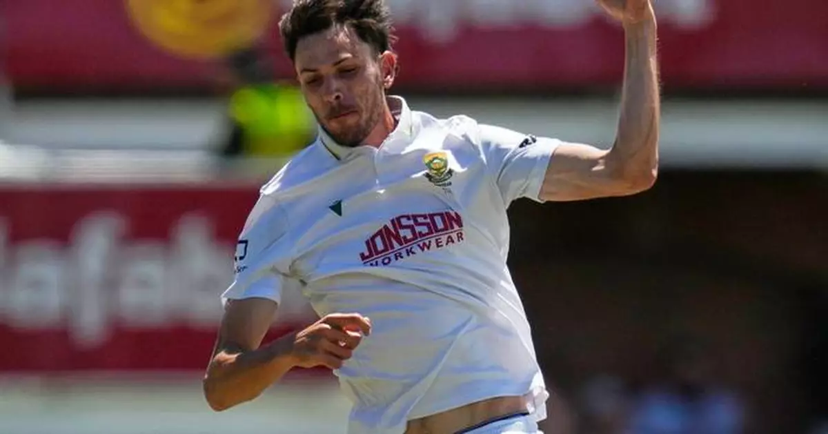 Australia in trouble in second test against South Africa, stumbles to 69-6 at lunch on day four