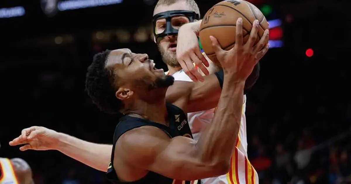 Onyeka Okongwu has 29 points and 12 rebounds as Hawks beat Cavs 114-111 to snap skid