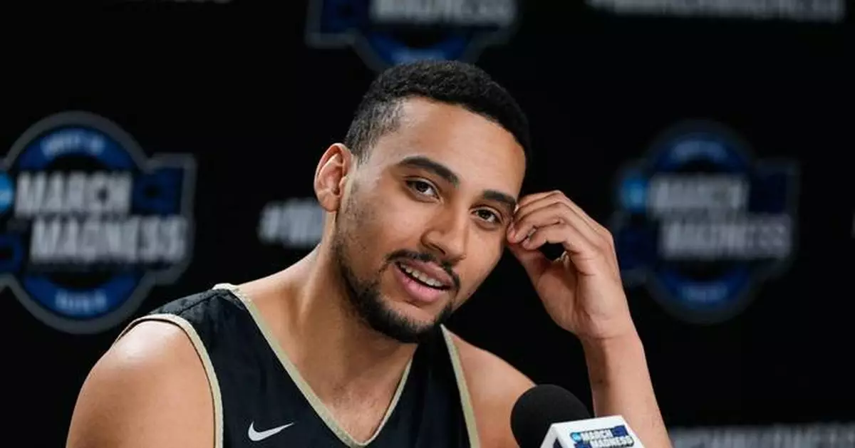 Kansas lands Purdue transfer Trey Kaufman-Renn in a late boost before the start of the season