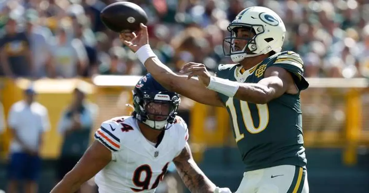 Love-Watson connection helps Packers take some revenge on Bears with a 31-7 rout