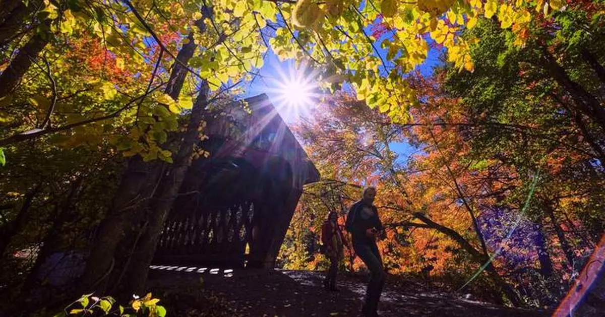 Fall’s brilliant colors paint the American landscape, in photos