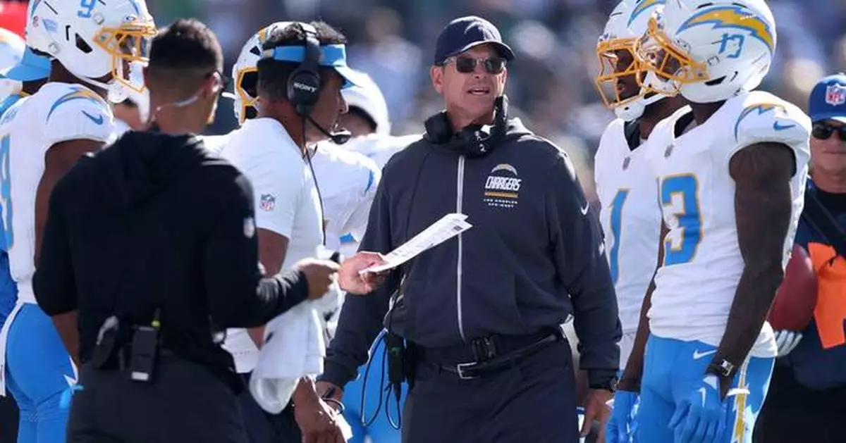 Jim Harbaugh backs Mike McDaniel amid Chargers' struggles on offense during 0-4 start