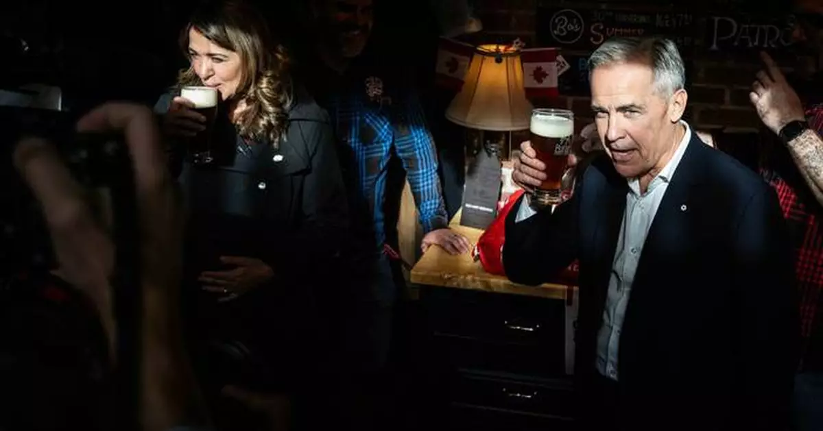 Canadian Prime Minister Carney and Alberta premier unite against separation ahead of referendum