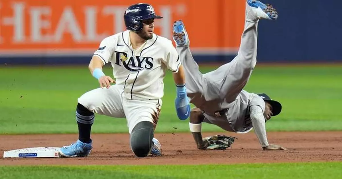 Yankees make 4 errors in sloppy playoff loss to Rays that leaves them on brink of elimination