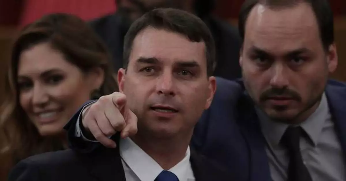 Flávio Bolsonaro’s departure to the US sparks a flurry of viral Brazilian memes