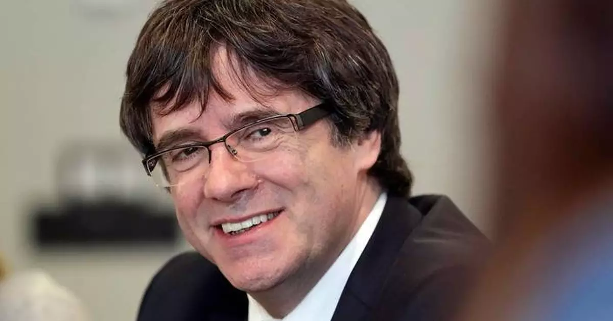 Spain lifts arrest warrant for Catalan separatist Carles Puigdemont