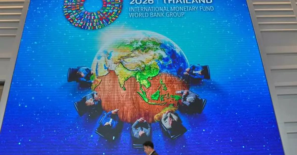 IMF chief urges the US and other wealthy nations to rein in debt to ease global economic pressure