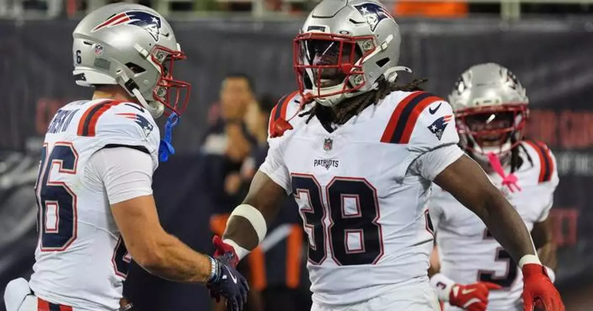 Stevenson gives the Patriots a momentary lift with a 48-yard TD reception on final play of 1st half