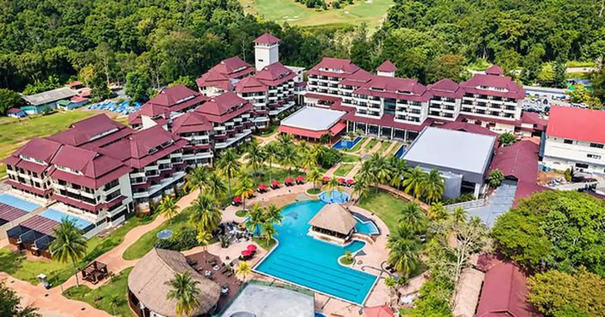 /C O R R E C T I O N - Jin Jiang Hotels (Malaysia)/