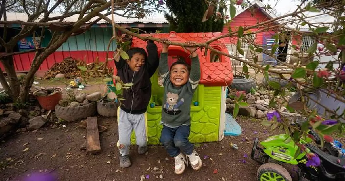 Daily life around the world, in photos