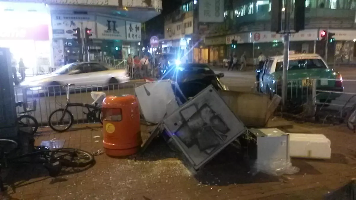 大埔墟安富道及廣褔道交界有車禍