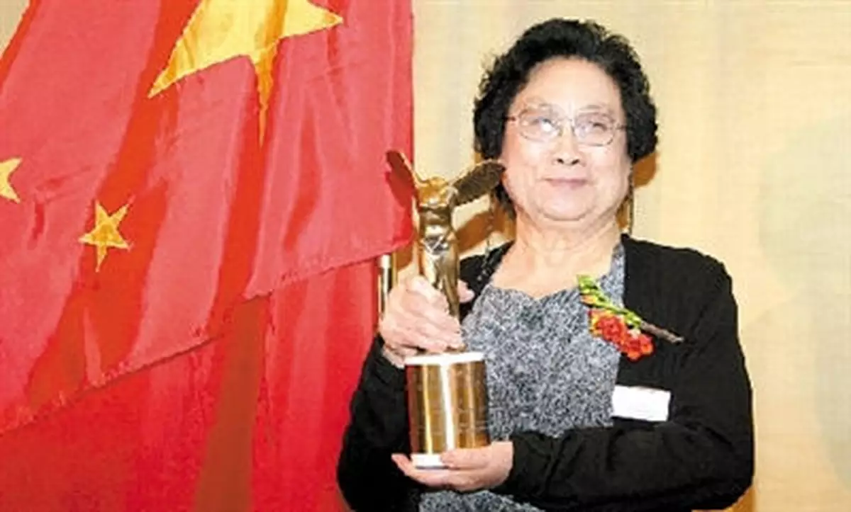 屠呦呦，型爆了！