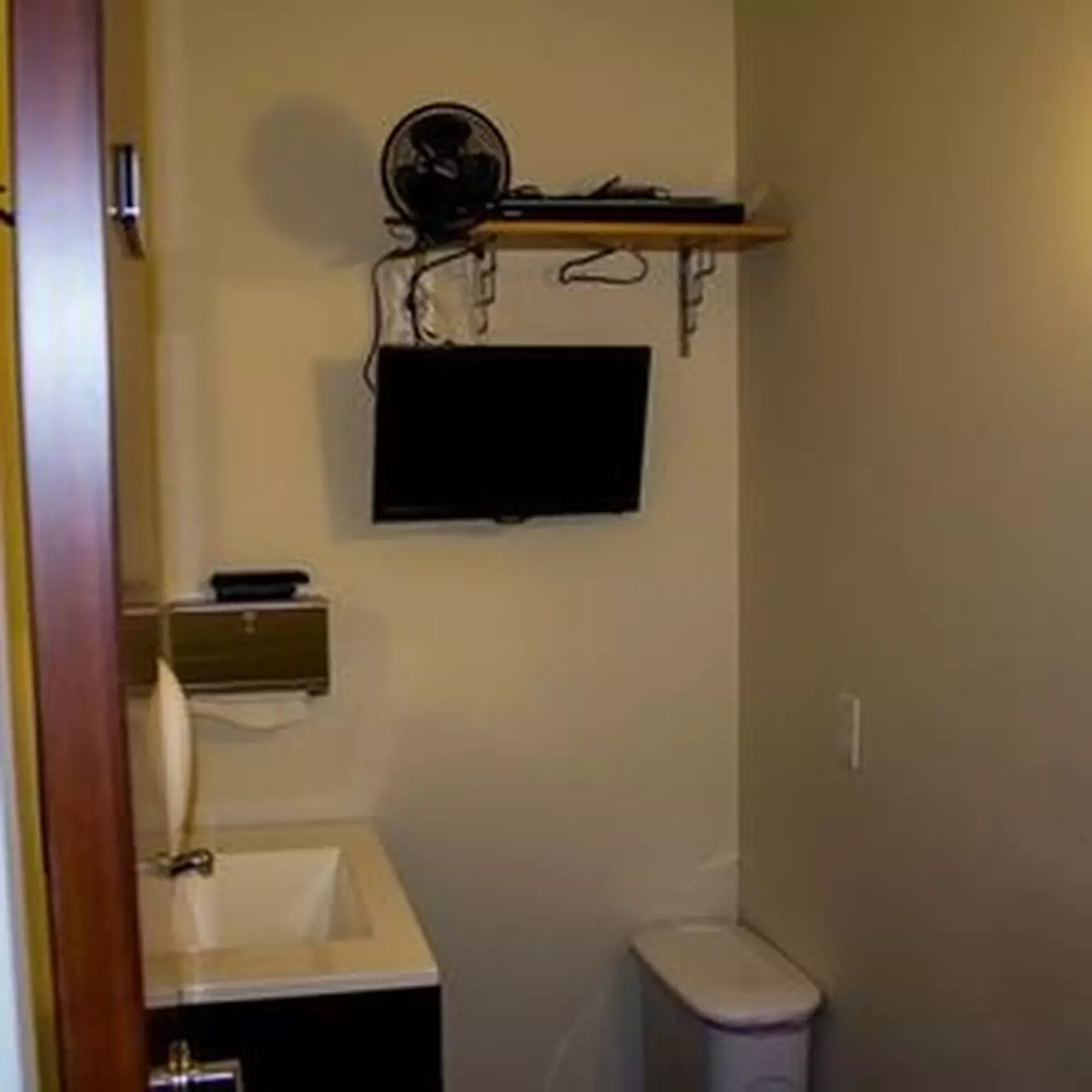 揭秘紐約捐精房