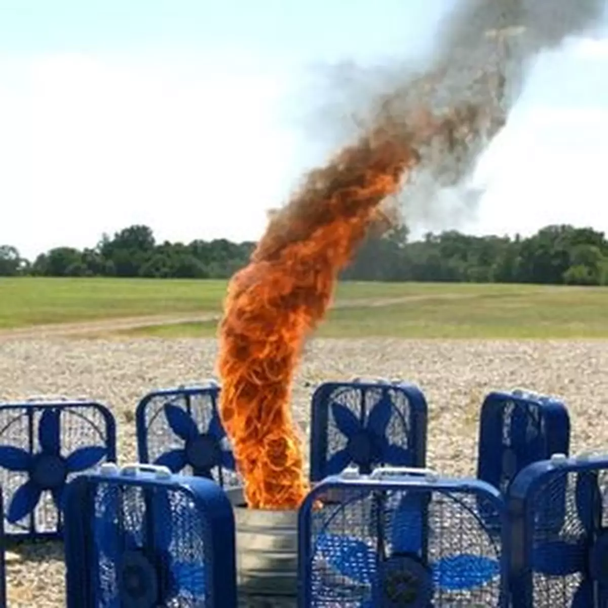 慢鏡細看火龍捲