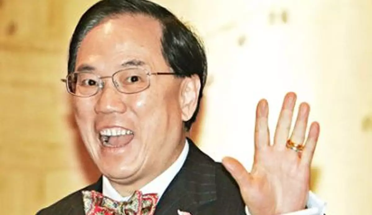 香港大部分的問題是曾蔭權遺留的問題