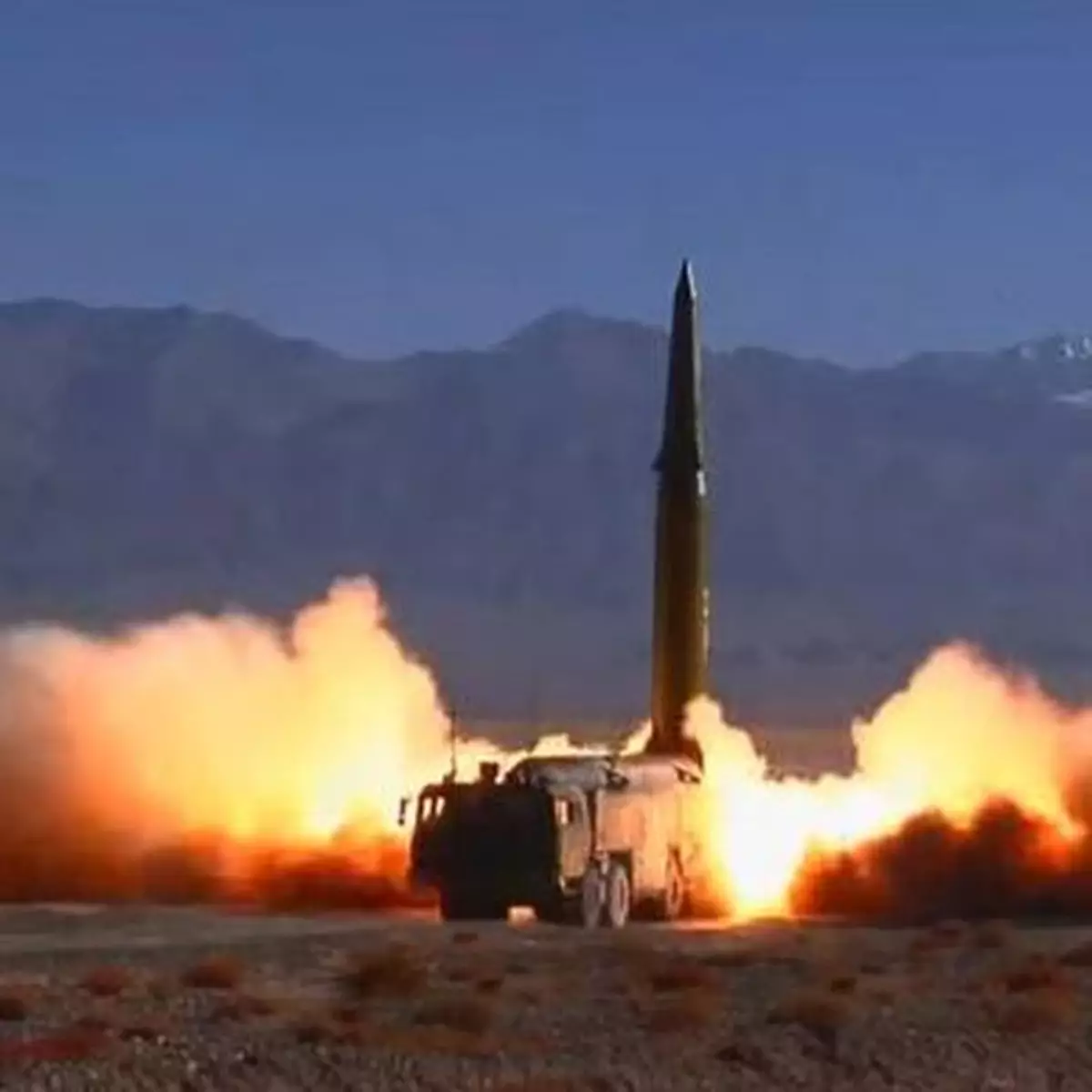 網傳東風16導彈發射圖 高精度可攜集束彈頭