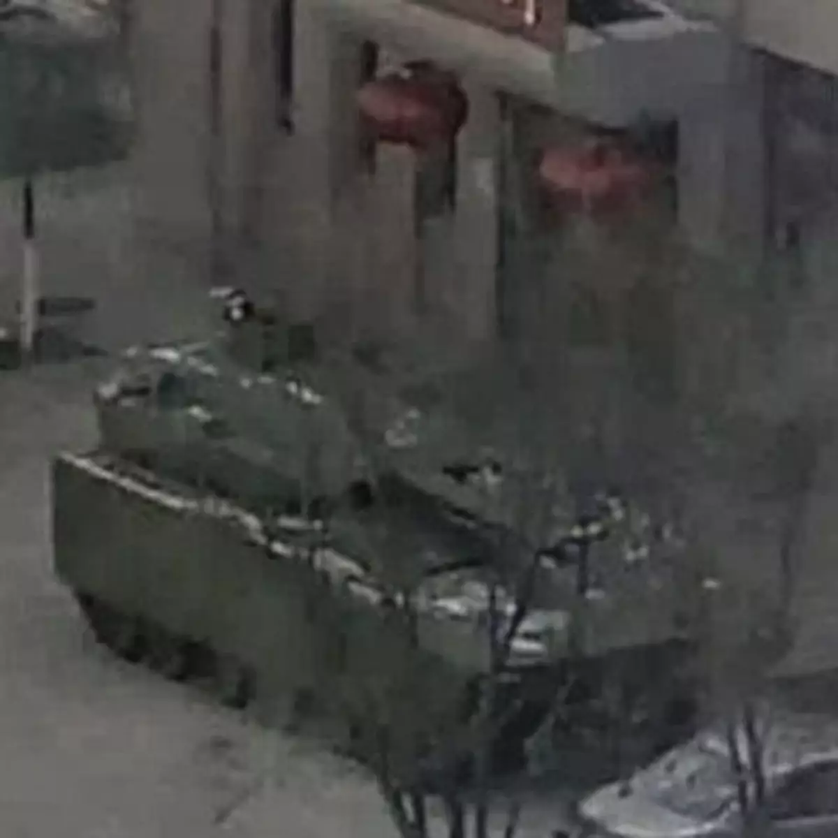 英媒: 疑解放軍新一代步兵戰車曝光 或配自動炮塔