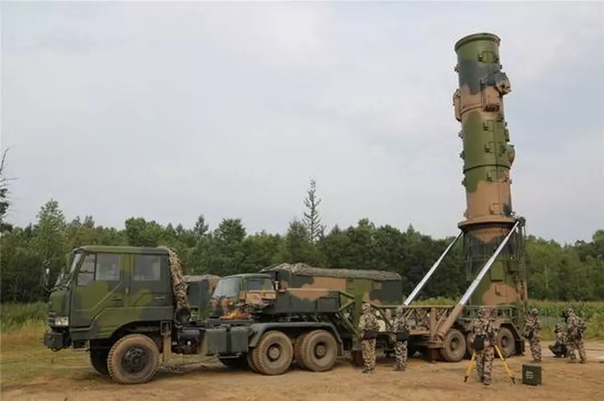 軍媒報道火箭軍導彈旅 換裝東風21配彈72枚