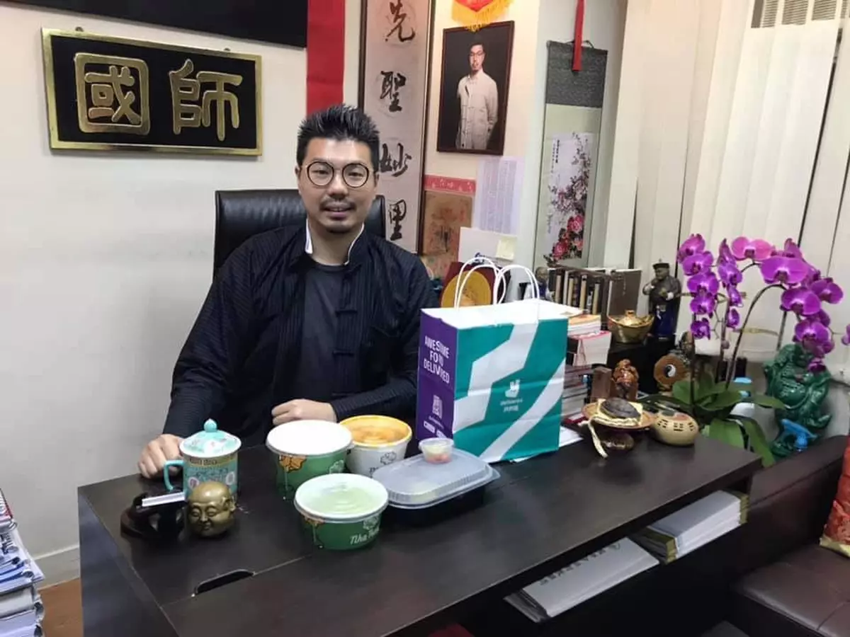 Deliveroo戶戶送邀請，介紹生肖食物