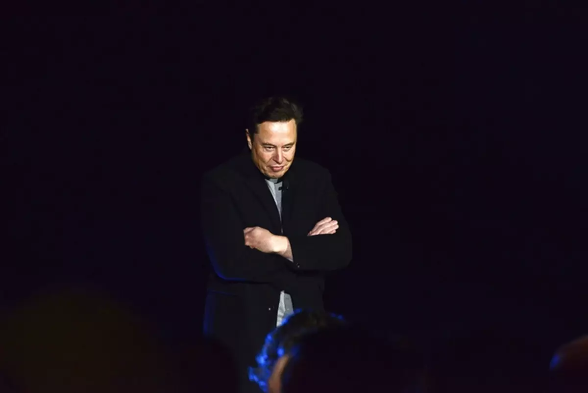 馬斯克不是鋼鐵俠，只是另一位侯活曉治