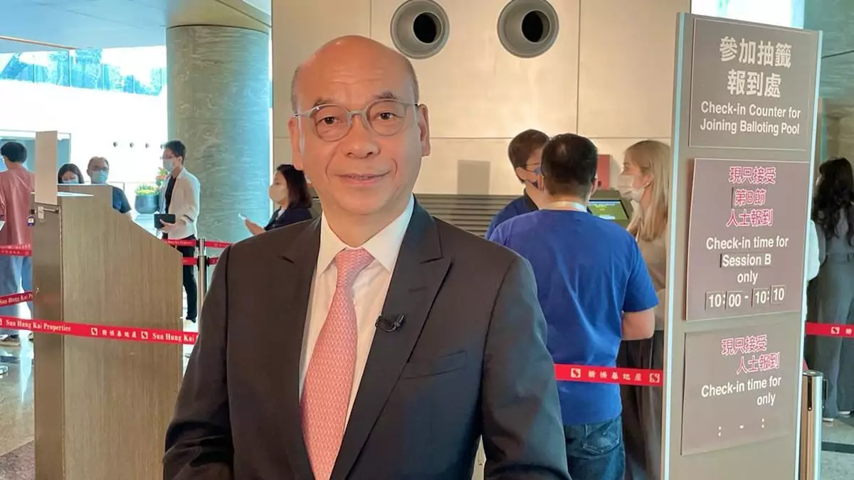 聯儲局加息 鷹鴿再鬥法