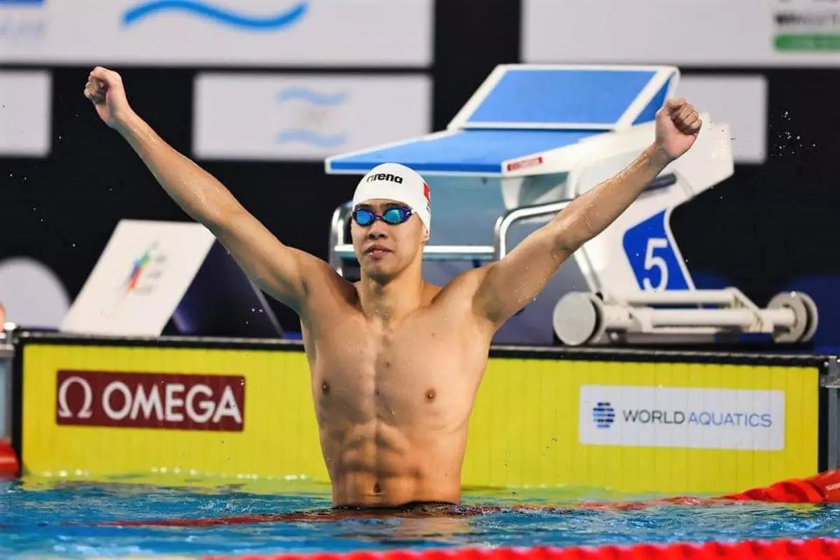 若瑟夫世青泳賽誕蛙王 破紀錄