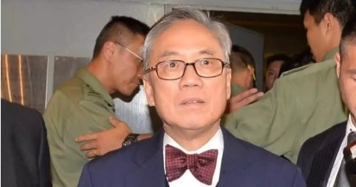 曾蔭權悼董建華：一生為香港鞠躬盡瘁 歷史貢獻必永垂青史