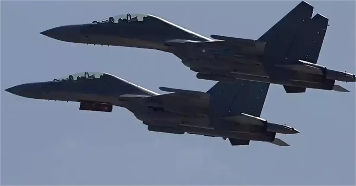 殲-20S實彈鎖定！南部戰區空軍「不許大聲說話」短片30秒熱爆全網　