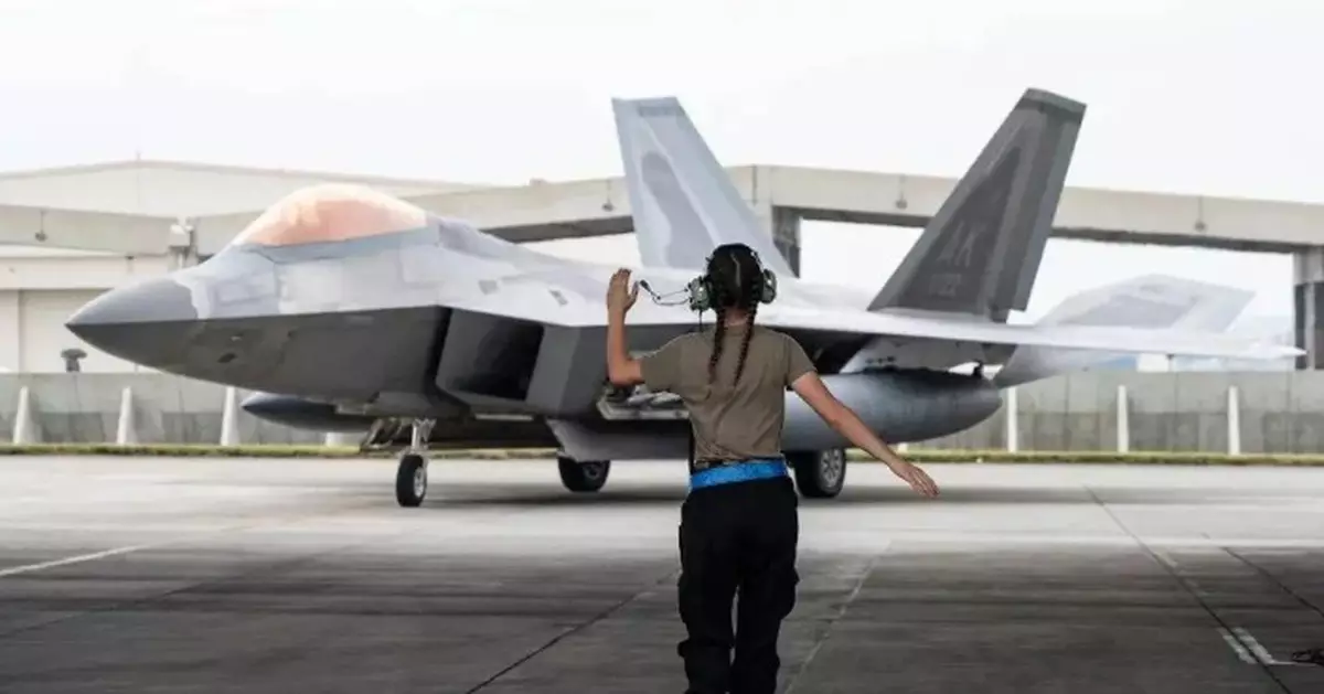 殲-16完勝F-22：央視短片擊碎美軍空中神話，中國戰鷹改寫空戰格局