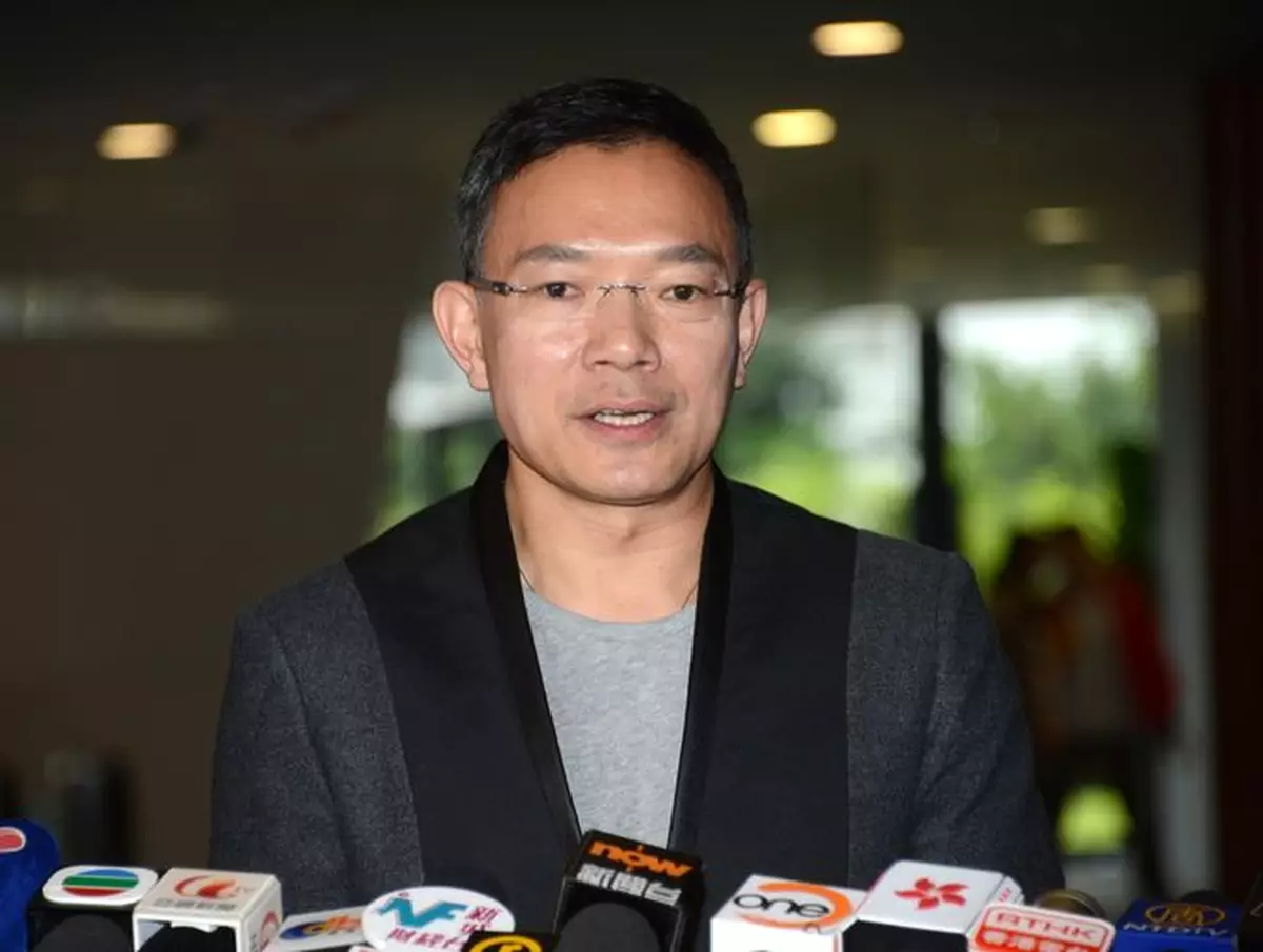 謝偉俊篤爆王維基