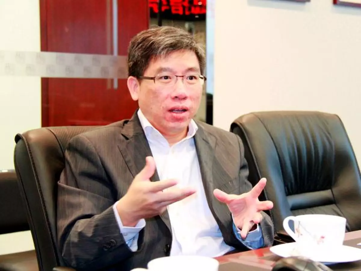 李彭廣：管治亂象要10年修正