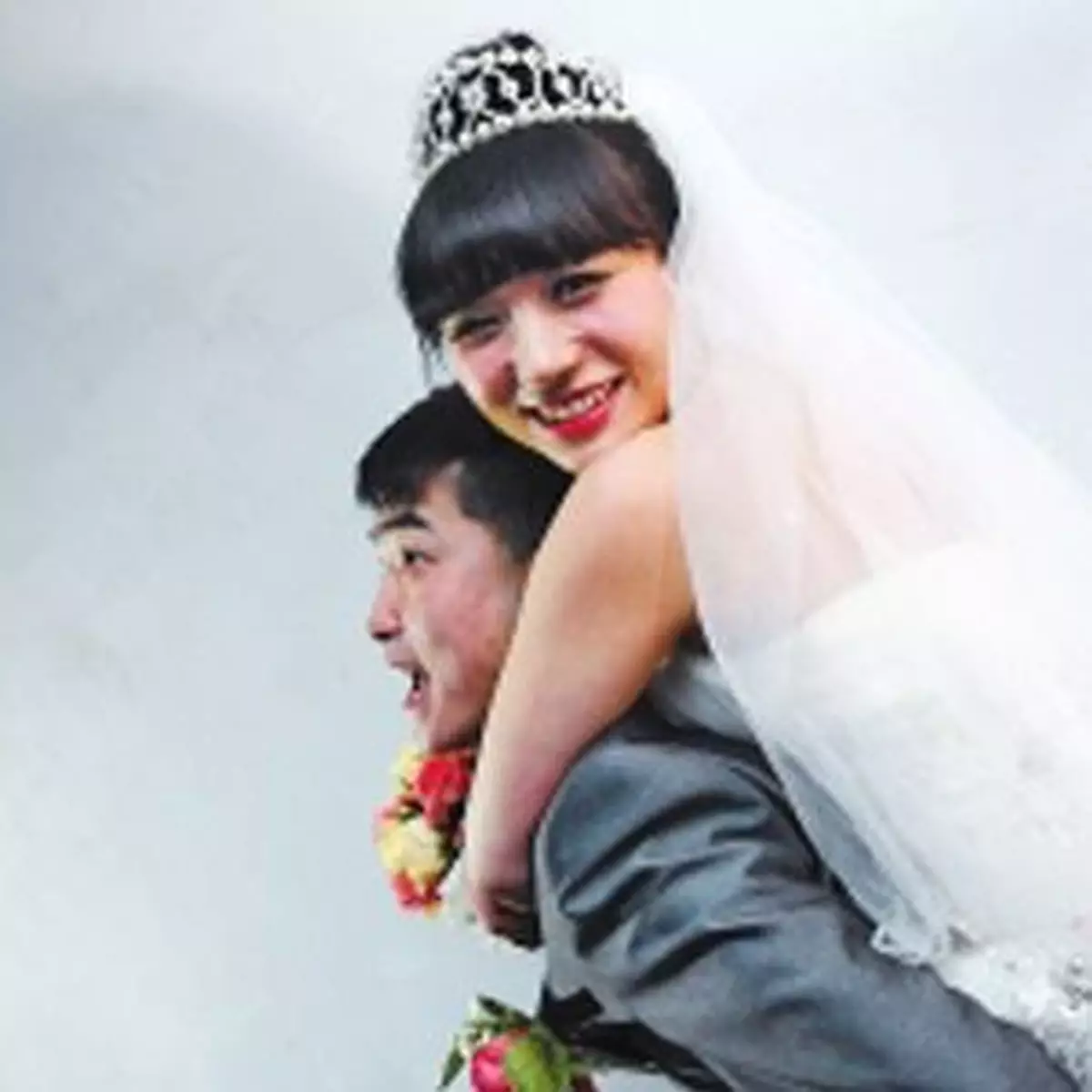 愛是不保留 河南患癌女孩與男友圓婚 