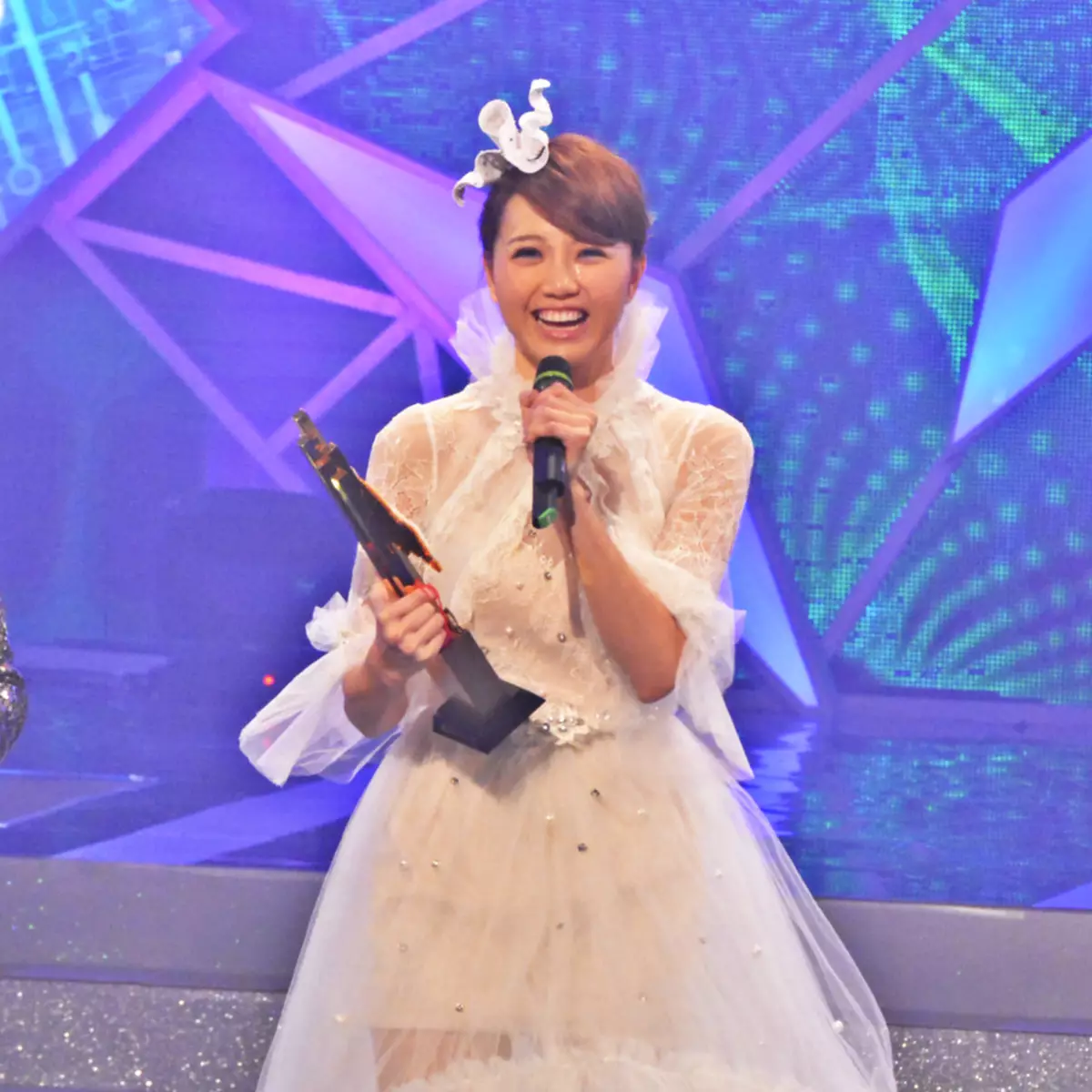 吳若希第二年輕奪金曲金獎