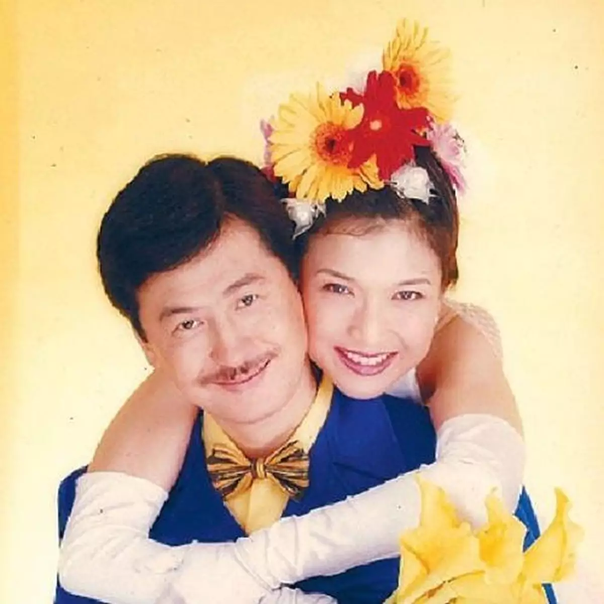 盧敏儀甜晒結婚照 慶祝18週年